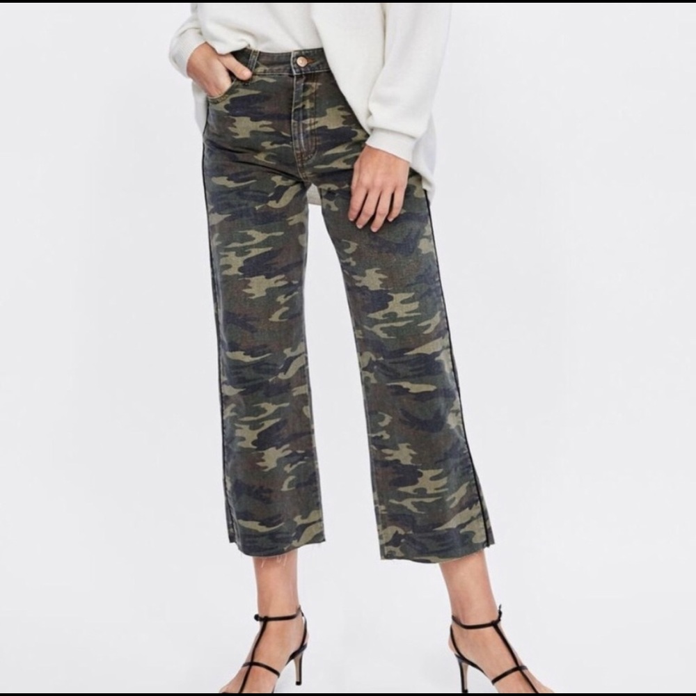 Zara Camo Jeans Size 4